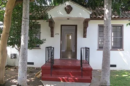 1173 S Norton Ave — Photo 4