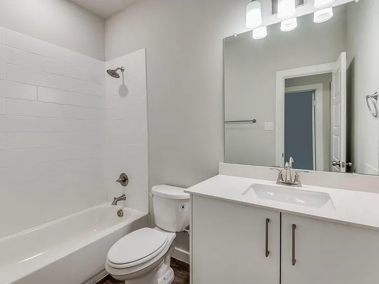 644 Blackland Dr — Photo 9