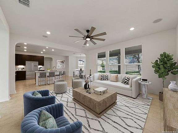 2nd image of 22422 Peonia Park