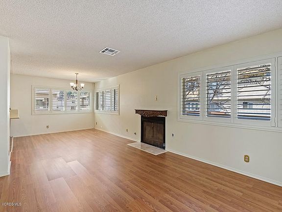 5th image of 725 County Square Dr Unit 27