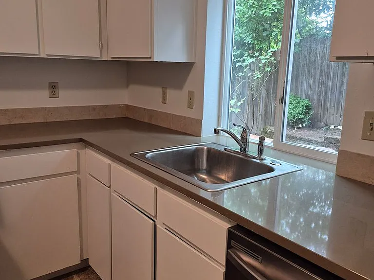 6820 SW Garden Home Rd — Photo 8