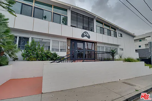 928 N San Vicente Blvd #107 Photo 1