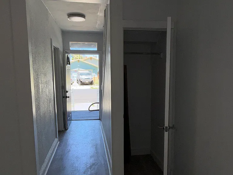 728 E Fremont St — Photo 6