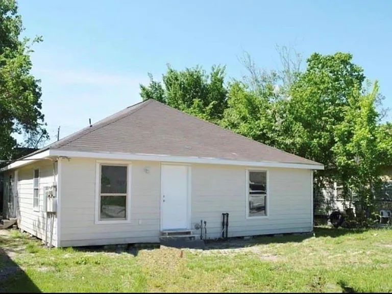 7318 Laredo St #A — Photo 1