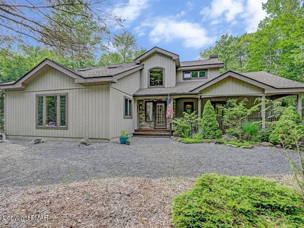 5649 Woodland Ave, Pocono Pines, PA 18350