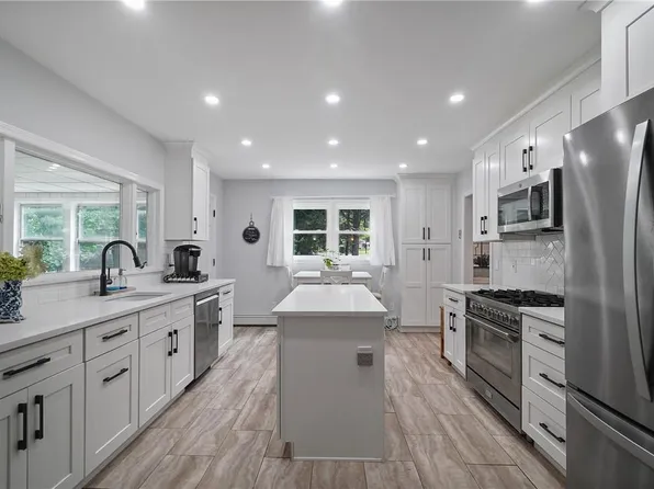 32 Gristmill Lane, Pawling, NY 12564