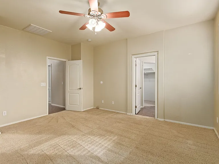 7419 W Glass Ln — Photo 14