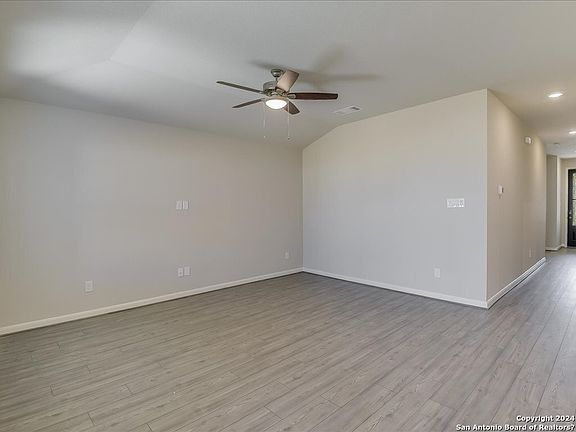 5th image of 11709 Mustang Grove