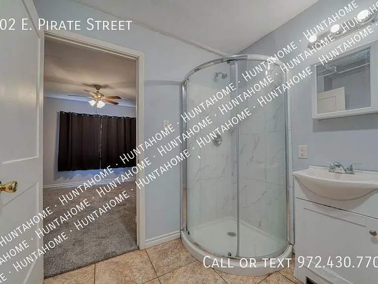 102 E Pirate St — Photo 12