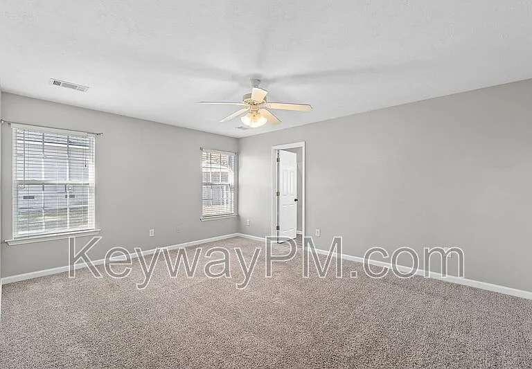 122 Oakwood Dr — Photo 18
