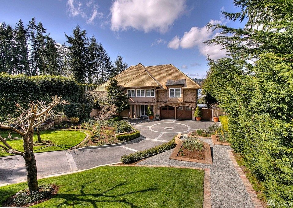 1st image of 2202 Sullivan Dr NW