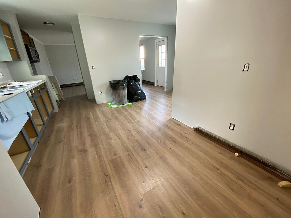 2nd image of 11 Lincoln St #1