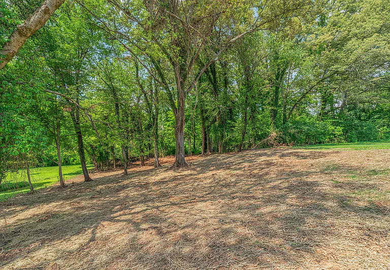 6821 Westland Dr — Photo 39