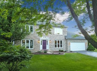 2620 Snowbird Ln, Naperville, IL 60564