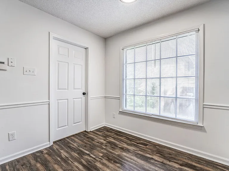 8483 Timber Creek Dr — Photo 17