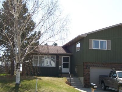 1111 17th Ave NW, Minot, ND, 58703