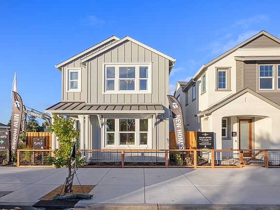 Modern Farmhouse-Style Plan 2