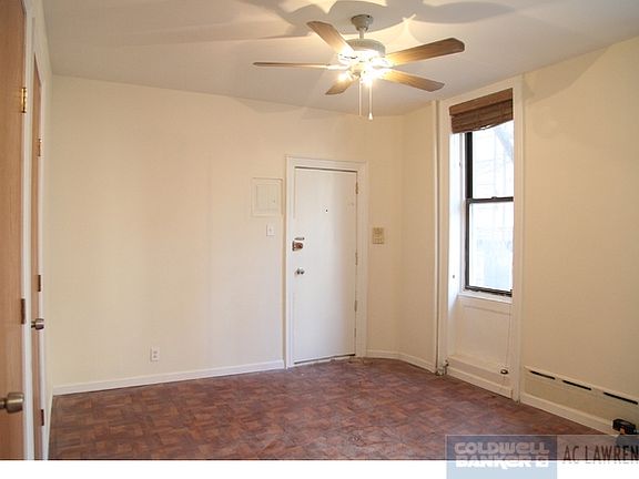 2nd image of 4 Morton St APT 1