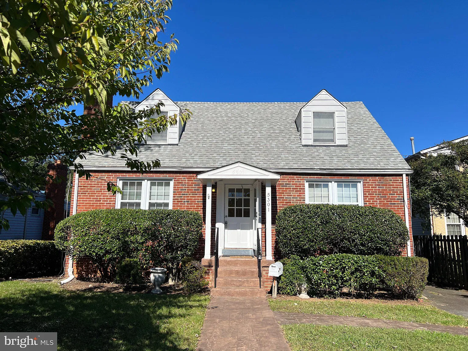 3 bed, 3.0 bath, 1650 sqft, $3,700 — Photo 1