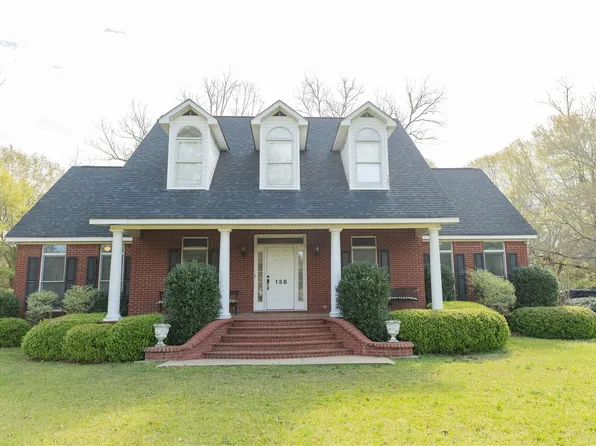 138 Deerfield Cir, Selma, AL 36701