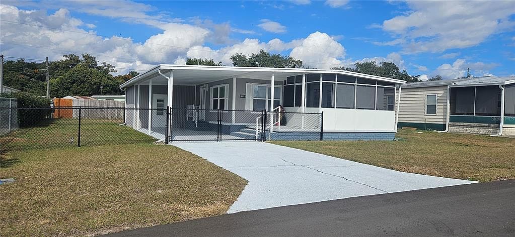 39053 Flora Ave, Zephyrhills, FL 33542 | Zillow