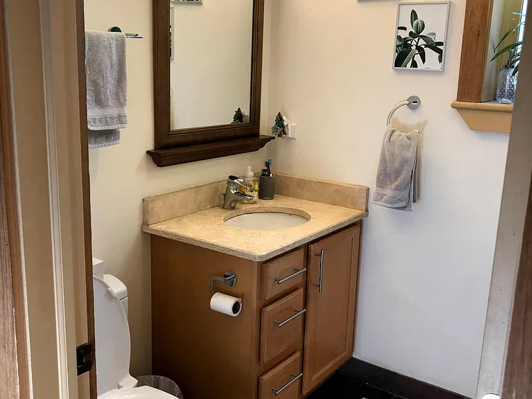 1527 W Augusta Blvd #2 — Photo 9