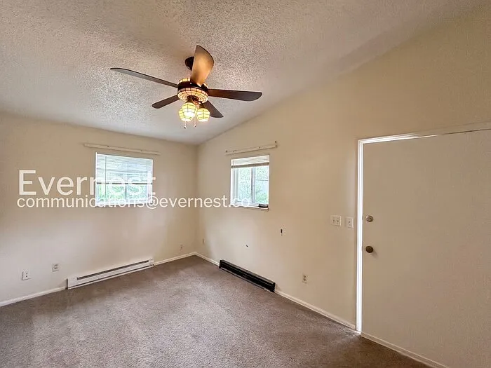 110 1/2 W Cheyenne Rd — Photo 10