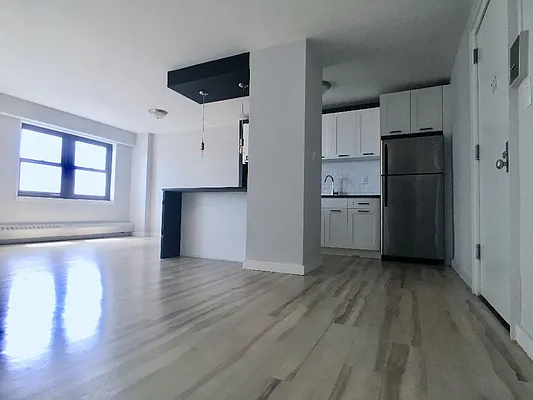 Rented by Sovereign Associates | media 15