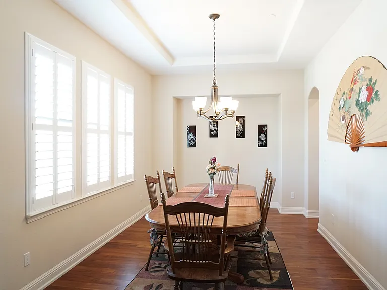 18261 Bautista Cir — Photo 4