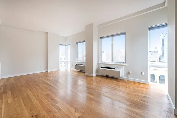 Sold by Nest Seekers International | media 3