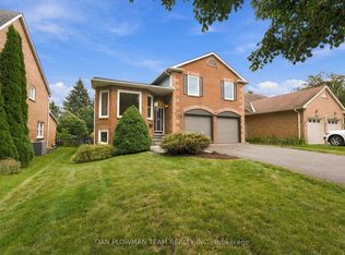 156 John Bowser Cres, Newmarket, ON L3Y 7N3