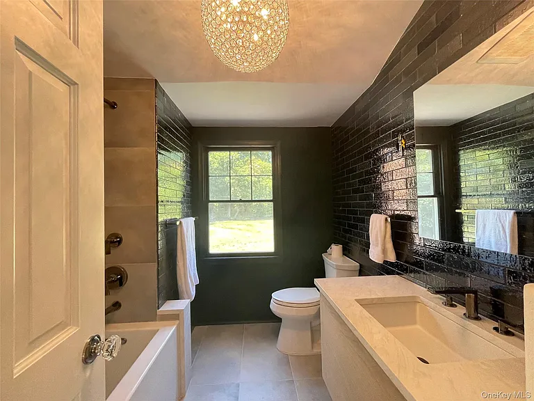 6 Beech Hill Rd — Photo 11