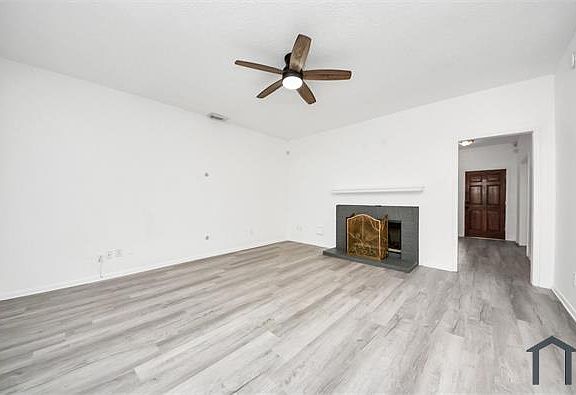 4th image of 22907 Copper Creek Ln