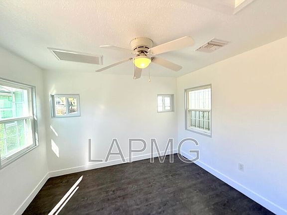 4th image of 4014 W 102nd St