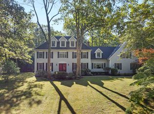 117 Castle Hill Rd, Windham, NH 03087
