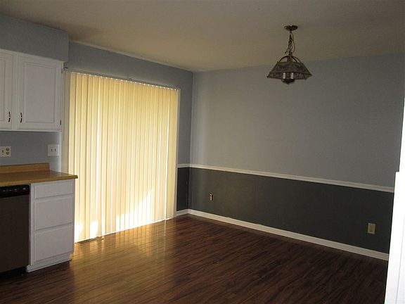 5th image of 111 Brookwood Dr