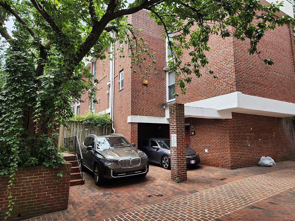 1st image of 37 University Mews