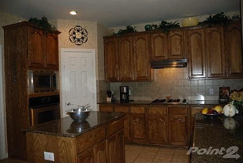 2nd image of 5419 Hunters Creek Trl