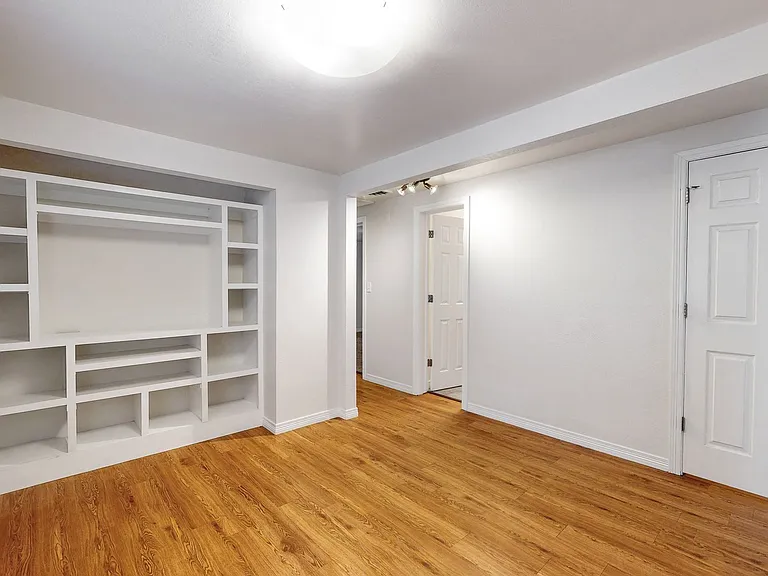 1381 Osceola St — Photo 12