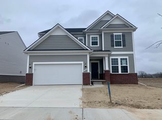 748 Haywood Dr, Saline, MI 48176