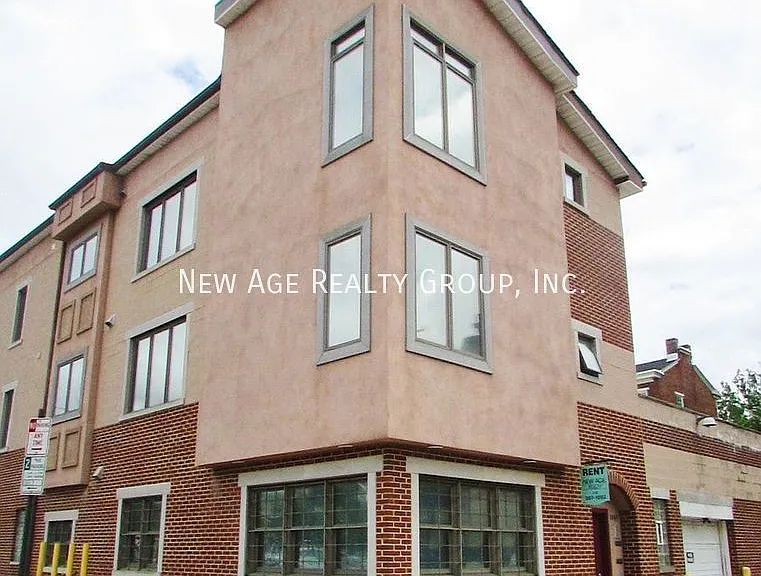 3903 Powelton Ave #1 — Photo 1