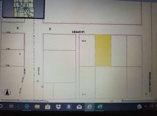 806 E Cedar St, Cedar Falls, IA 50613