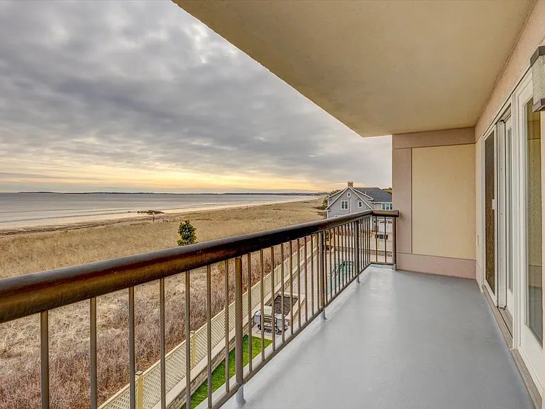 1 Seacliff Ave #3A — Photo 25