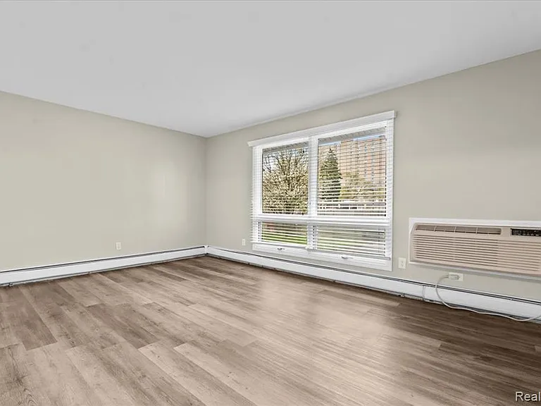 1545 Cherboneau Pl #41 — Photo 12