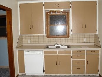 5th image of 501 S 1st St