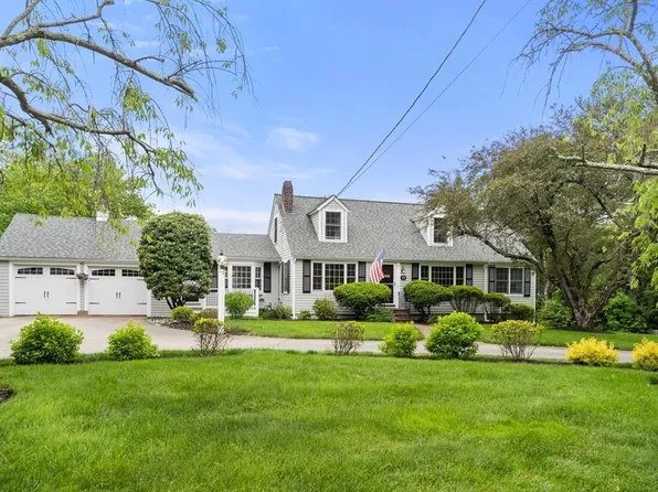 185 Central St, Norwell, MA 02061