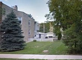 729 Mulford St, Evanston, IL 60202