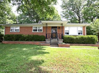 6006 Tralee Ln, Louisville, KY 40219