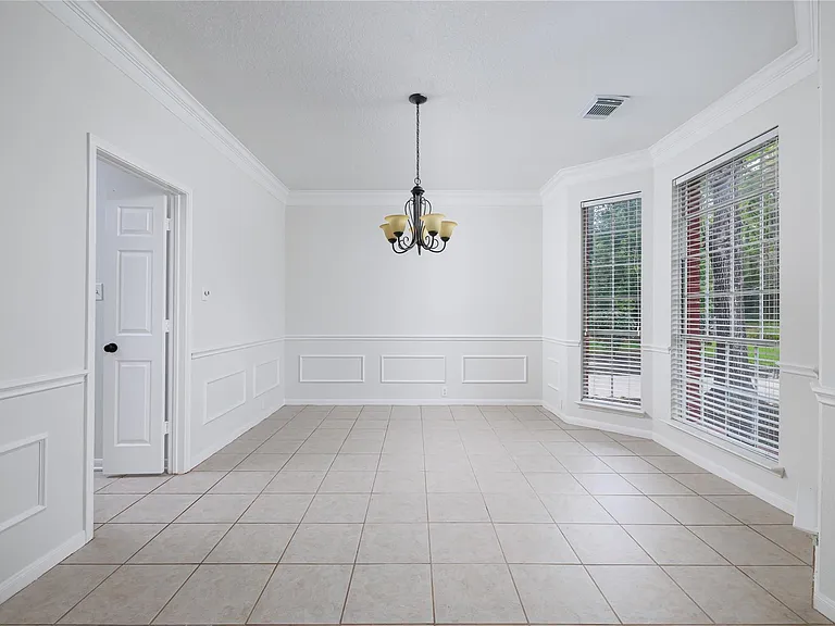 107 N Sunny Slope Cir — Photo 4
