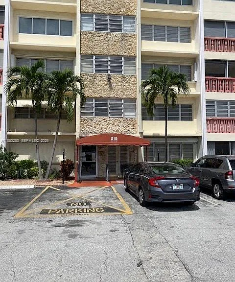 215 SE 3rd Ave #305A — Photo 25
